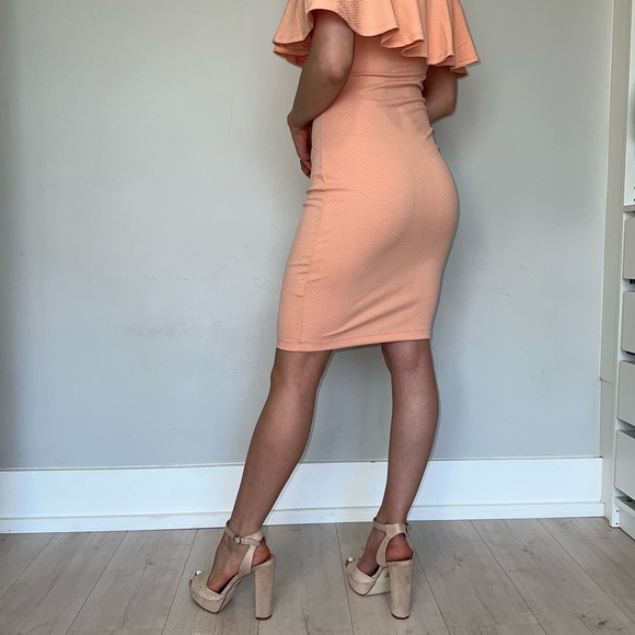 Pink dress - Picture 2 of 2
